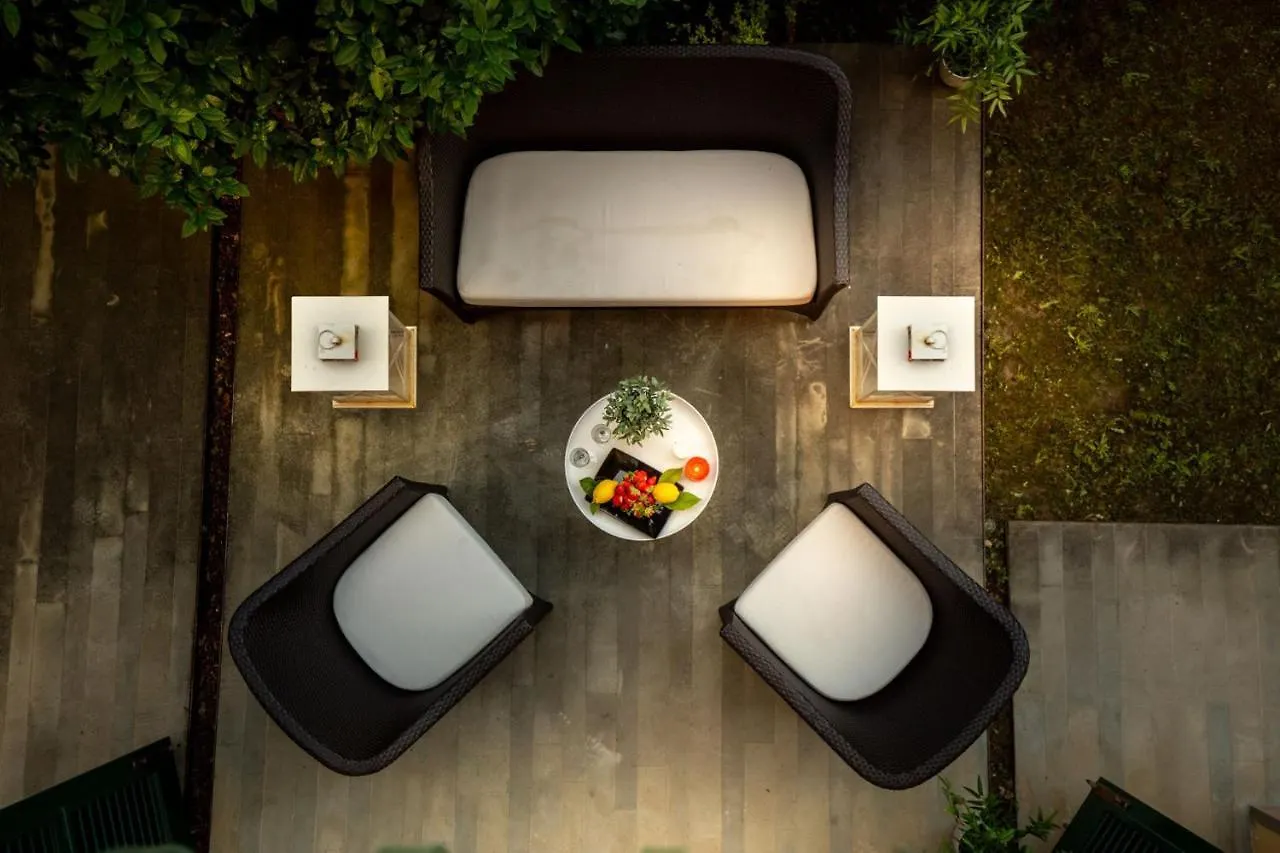 Casa Patricia, A Homey Luxury Modern & Quiet Apartment With Parking & Garden Within The Walls Lucca 0*,